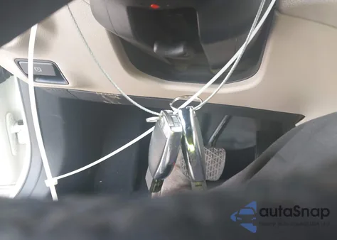 2017 Mercedes-Benz Gla 250 4Matic z USA, uszkodzony, nr VIN WDCTG4GB5HJ340252